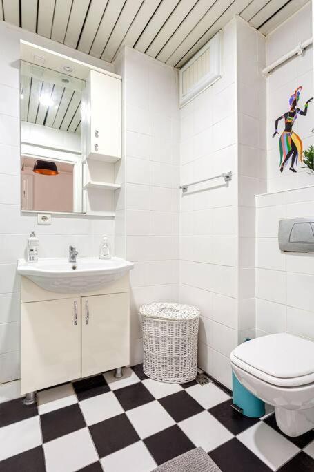 Apartament Location With 2 Bedrooms