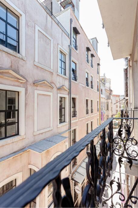 Location With 2 Bedrooms Apartament *