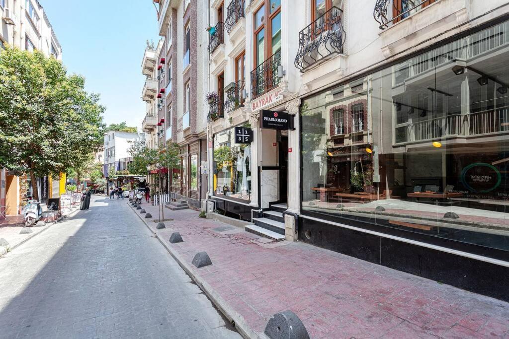 Location With 2 Bedrooms * Istanbul